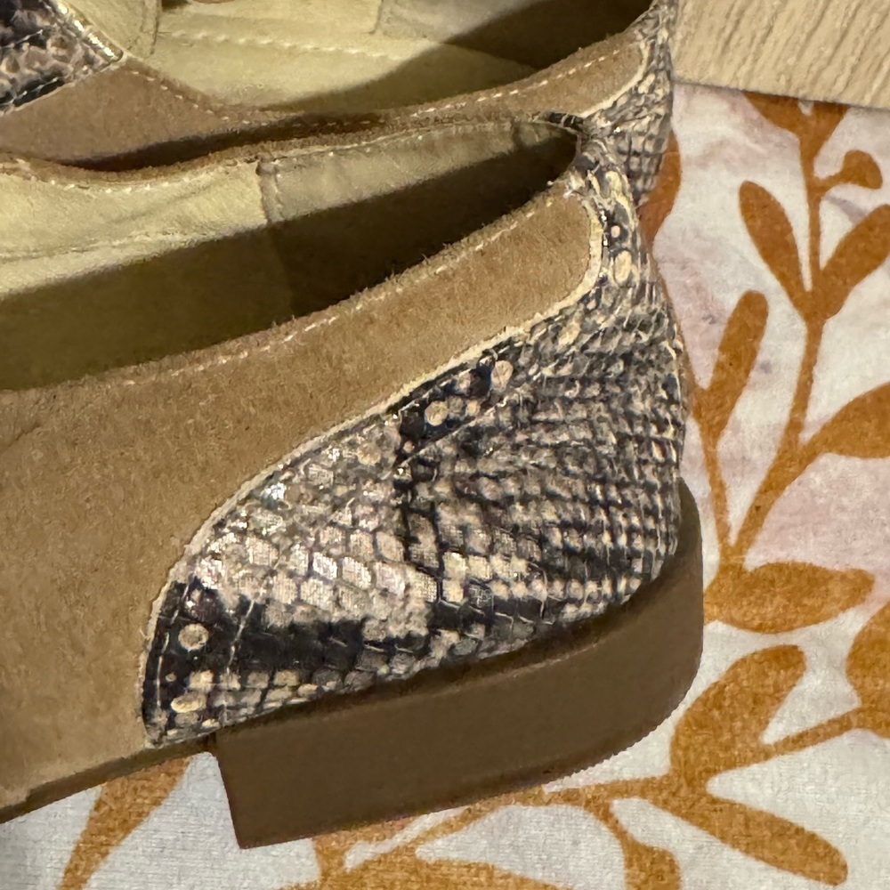 Girotti Slip-On Casual Shoes - Picture 6 of 11